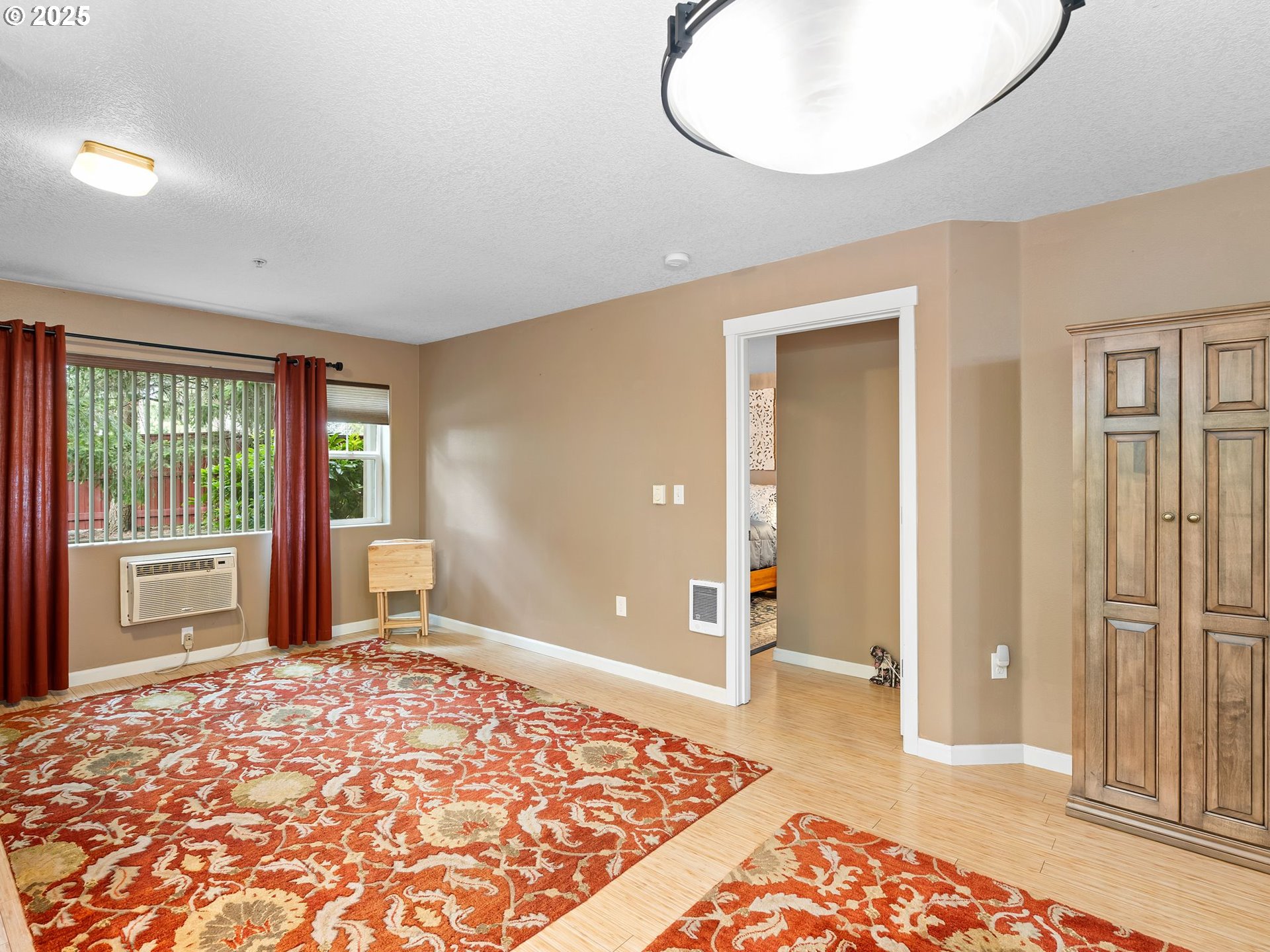 730 Northwest 185th Avenue, Unit 107 Beaverton, OR 97006 - Photo 12 of 48 Living Room