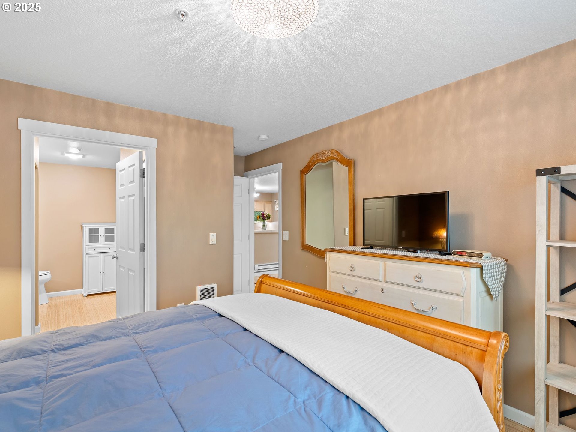 730 Northwest 185th Avenue, Unit 107 Beaverton, OR 97006 - Photo 17 of 48 Primary Bedroom