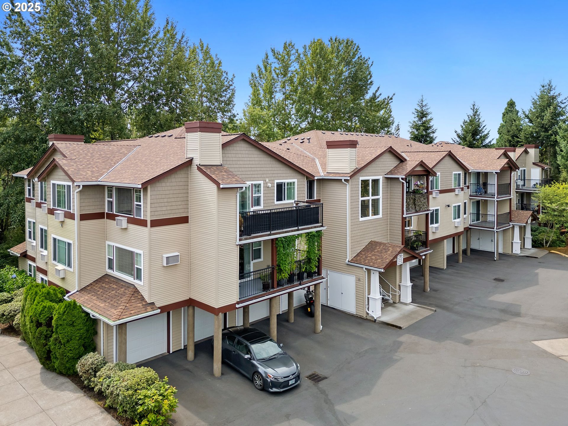 730 Northwest 185th Avenue, Unit 107 Beaverton, OR 97006 - Photo 38 of 48
