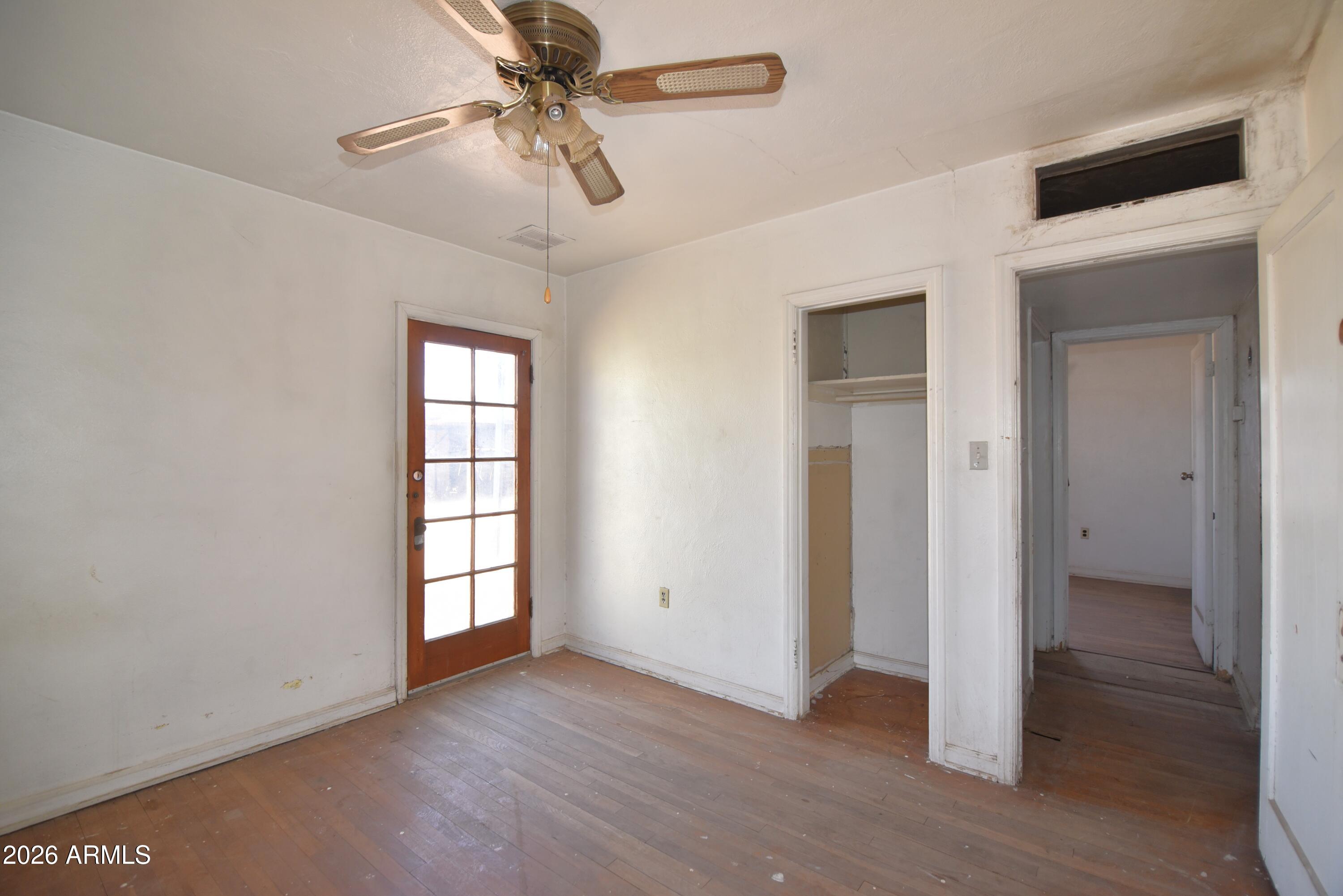 1912 West Monte Vista Road Phoenix, AZ 85009 - Photo 17 of 34 17