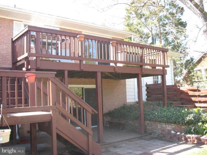 7811 Ontario Road Gainesville, VA 20155 - Photo 14 of 25 Deck