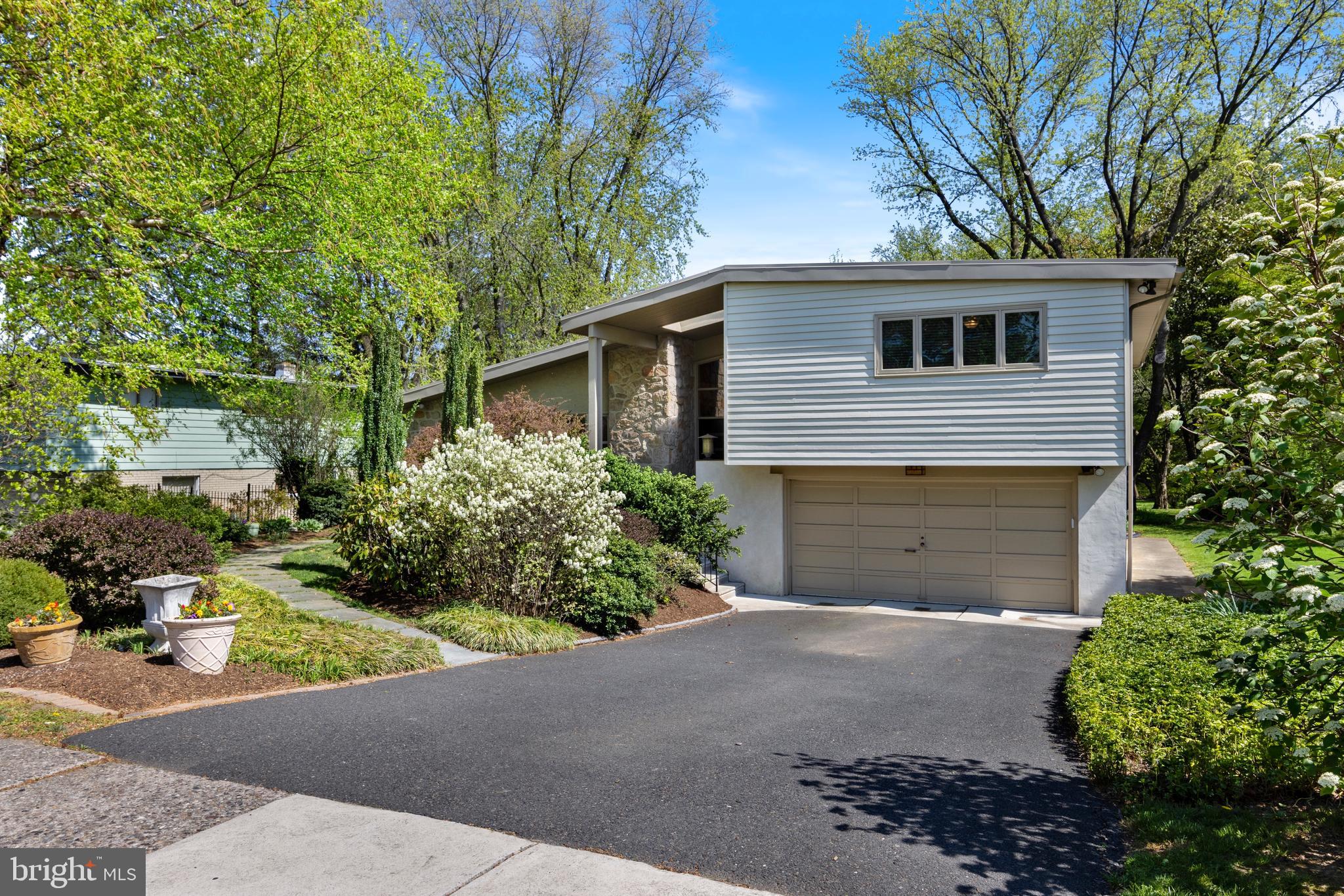 451 Rices Mill Road Wyncote, PA 19095 - Photo 4 of 79