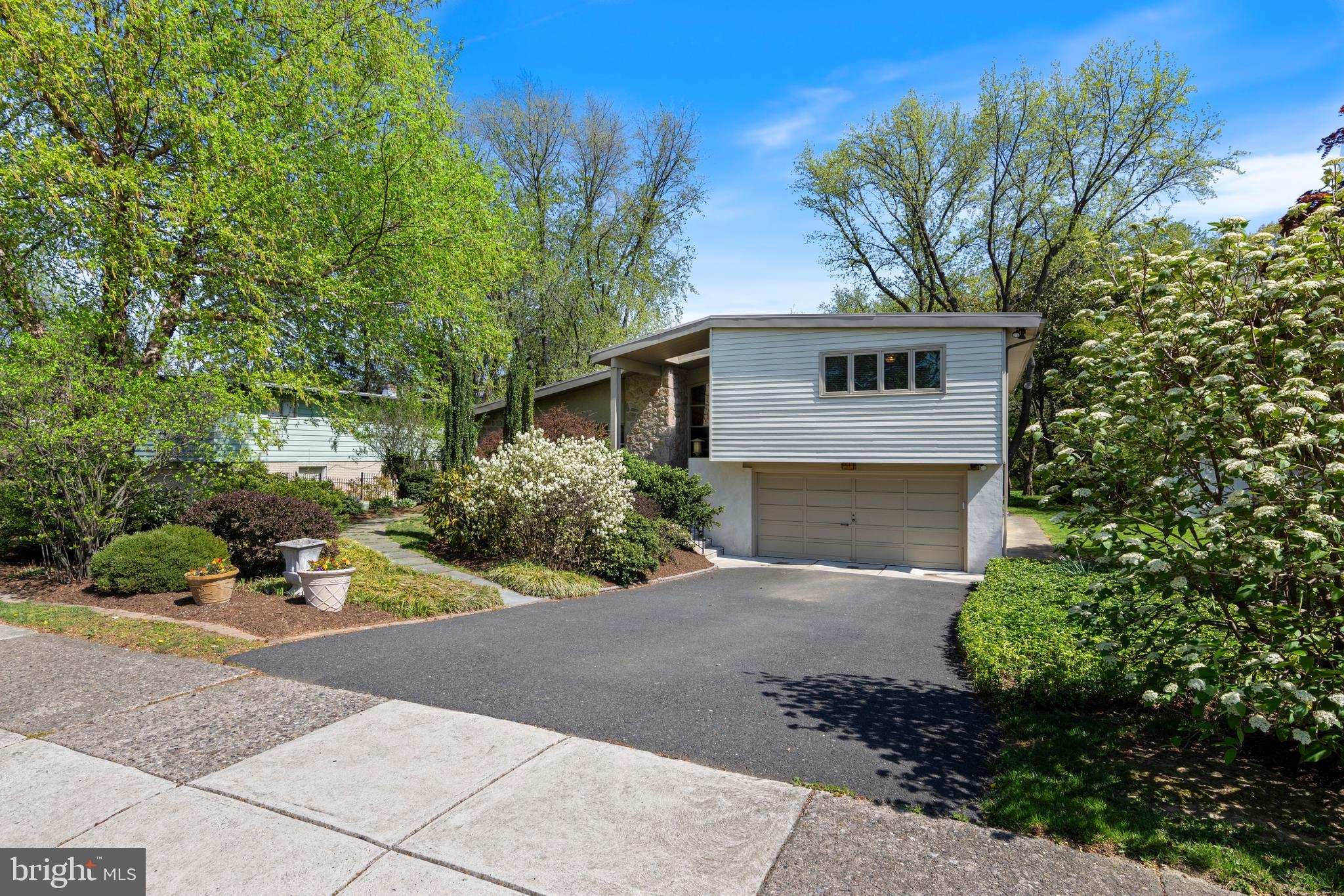 451 Rices Mill Road Wyncote, PA 19095 - Photo 5 of 79