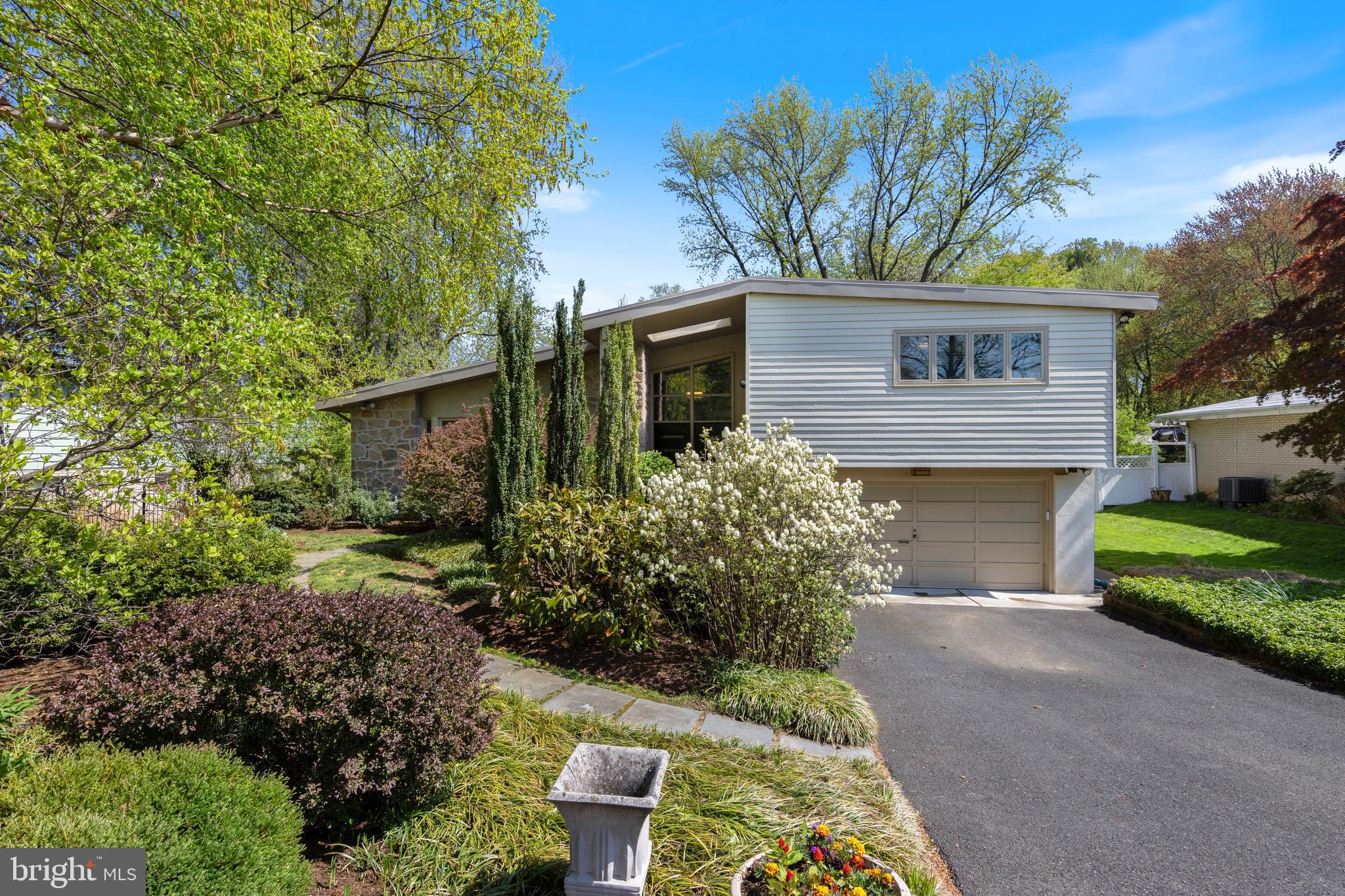 451 Rices Mill Road Wyncote, PA 19095 - Photo 6 of 79