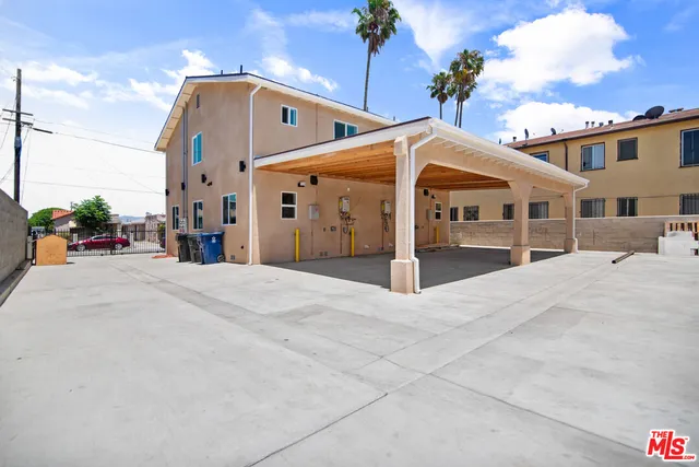 $2,900 | 1118 West 110th Street, Unit A, Los Angeles, CA 90044