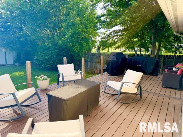 75 Roundtable Road Springfield, IL 62704 - Photo 23 of 26