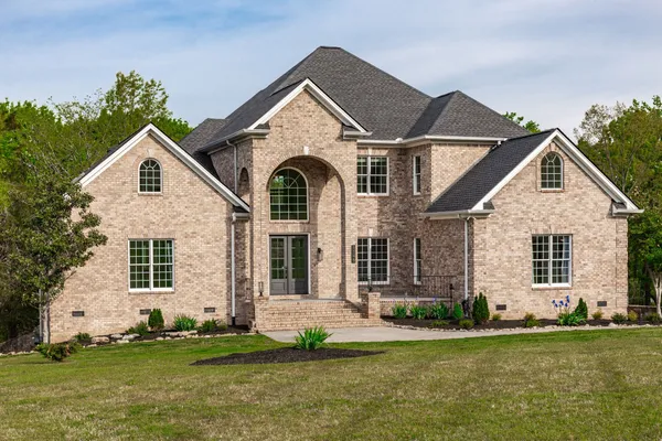 $1,165,000 | 1146 Stirlingshire Drive, Hendersonville, TN 37075