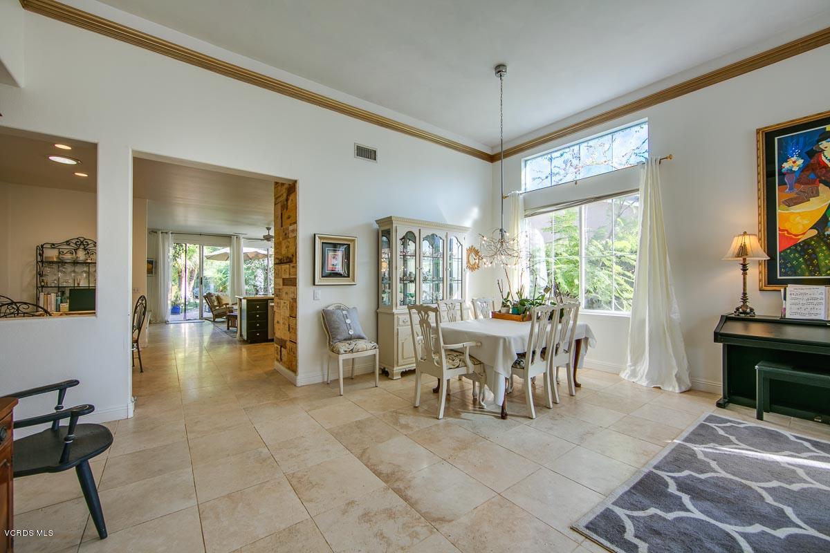 2293 Rudolph Drive Simi Valley, CA 93065 - Photo 3 of 26 2293Rudolph-9