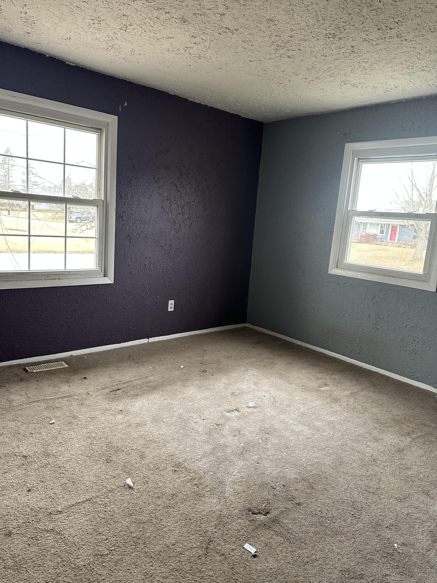 412 Nantucket Road Valparaiso, IN 46385 - Photo 12 of 20 1500x2000