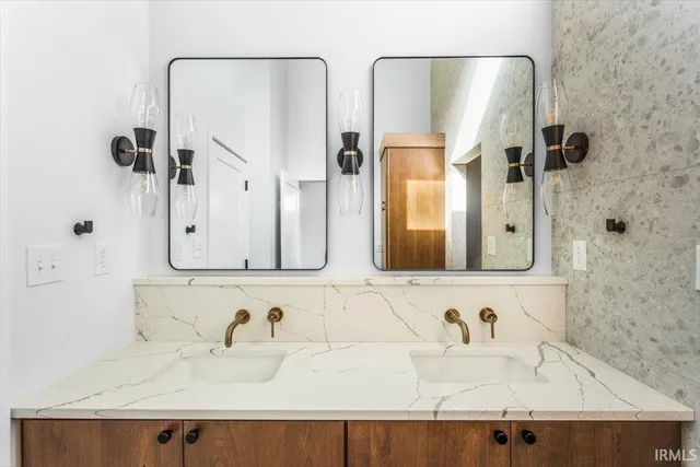 $765,000 | 285 South 8th Street, Lafayette, IN 47901