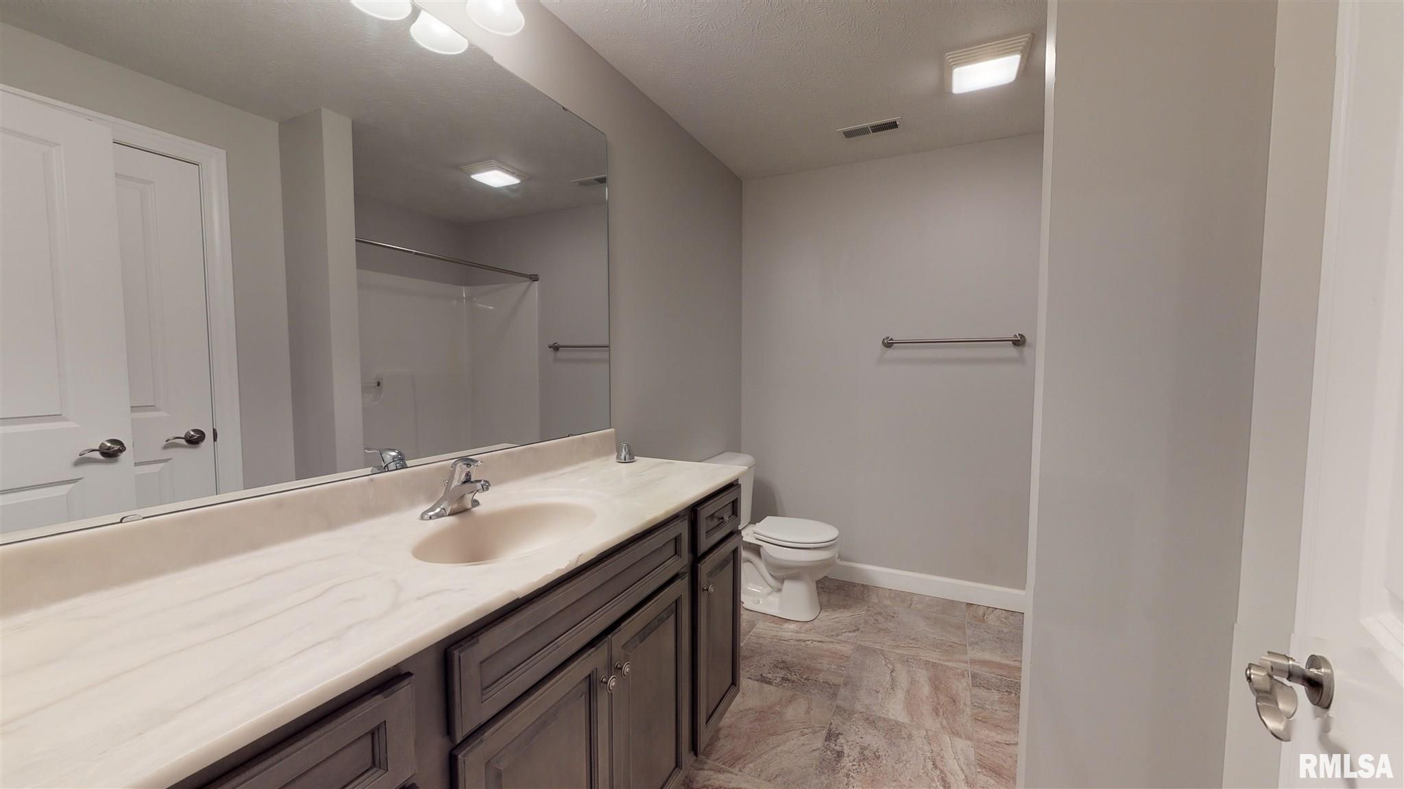 4514 Thompson Road Springfield, IL 62711 - Photo 19 of 32