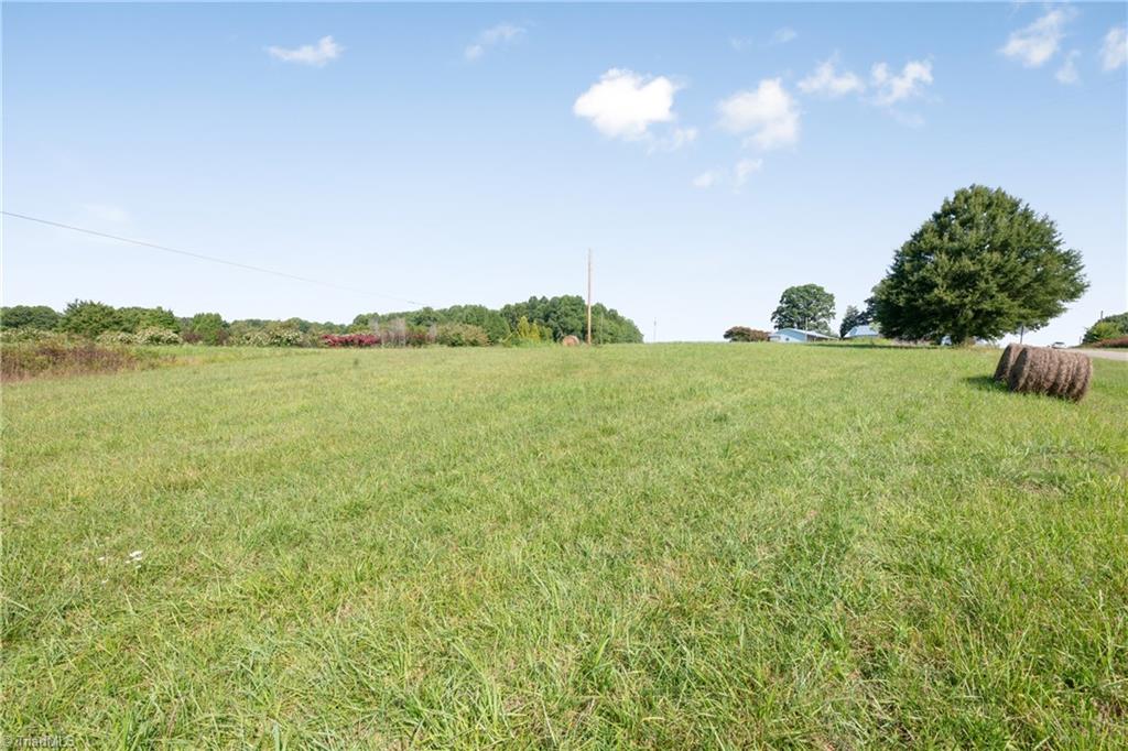 141 Allen Road Harmony, NC 28634 - Photo 22 of 35