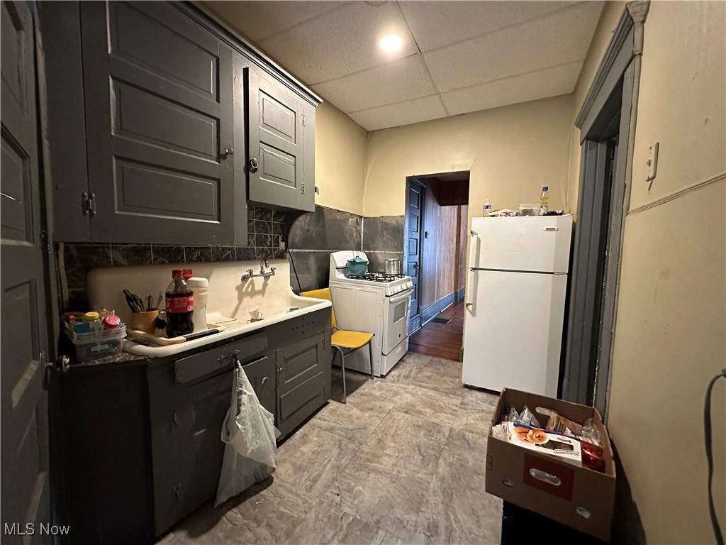 429 Fulton Road Northwest Canton, OH 44703 - Photo 20 of 36