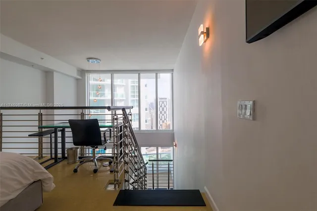 $3,450 | 41 Southeast 5th Street, Unit 2011, Miami, FL 33131