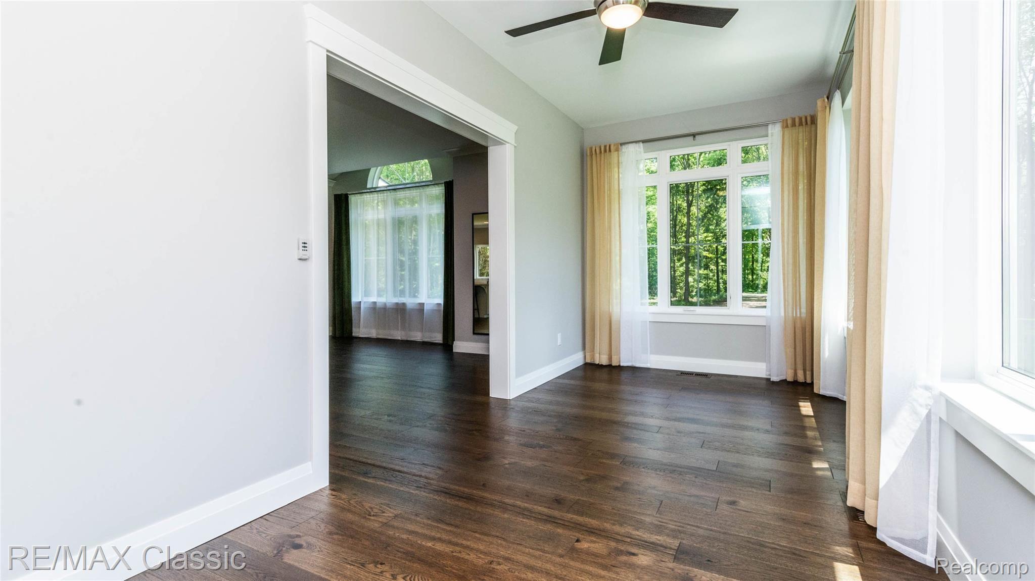 24084 Karr Road Belleville, MI 48111 - Photo 26 of 94 028_9.jpg