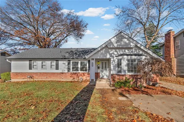 $259,995 | 16512 East Ellison Way, Independence, MO 64055