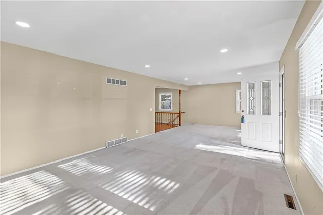 $259,995 | 16512 East Ellison Way, Independence, MO 64055