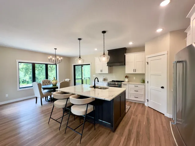 $699,900 | 1218 Highway Street North, Dodge Center, MN 55927