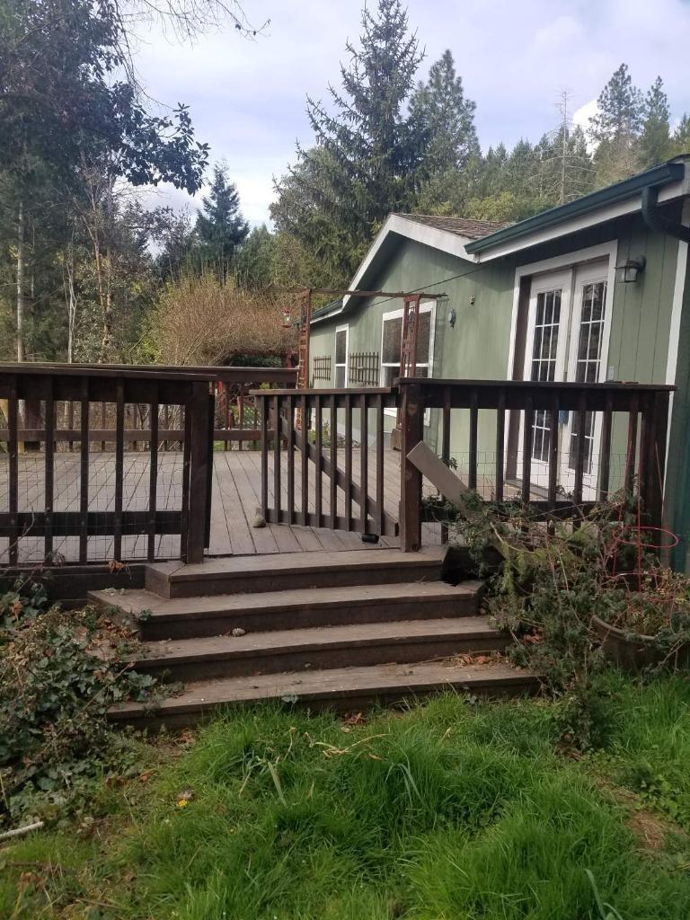 11105 North Applegate Road Grants Pass, OR 97527 - Photo 3 of 28 Additional Photo