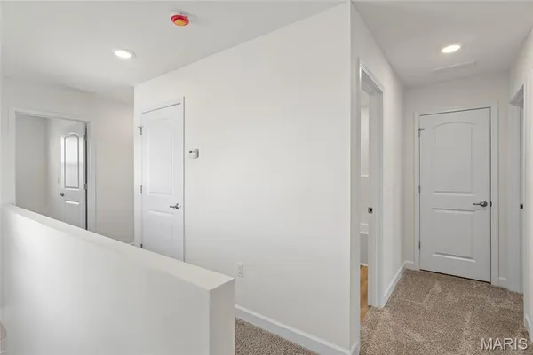$299,900 | 1404 Orchard Lakes Circle, Belleville, IL 62220