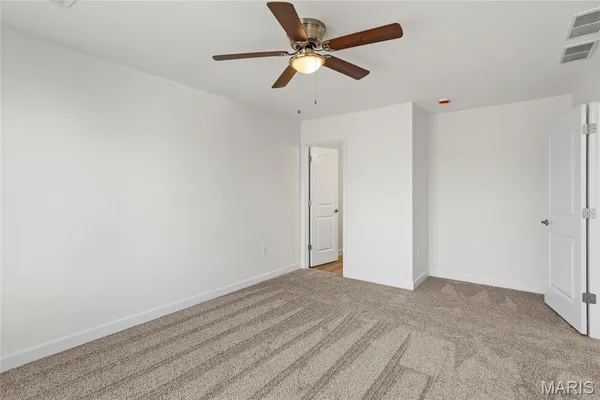 $299,900 | 1404 Orchard Lakes Circle, Belleville, IL 62220