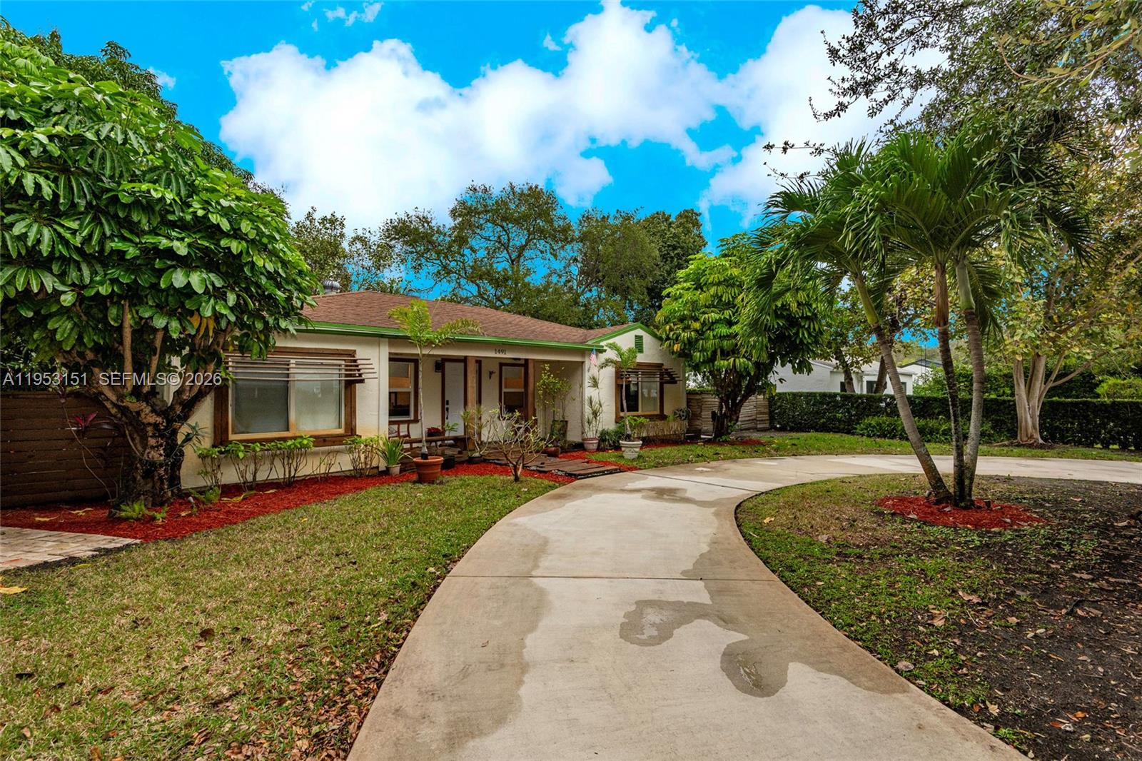 1491 Northeast 132nd Road North Miami, FL 33161 - Photo 2 of 28