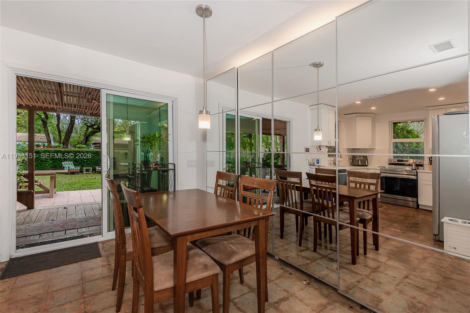 1491 Northeast 132nd Road North Miami, FL 33161 - Photo 10 of 28