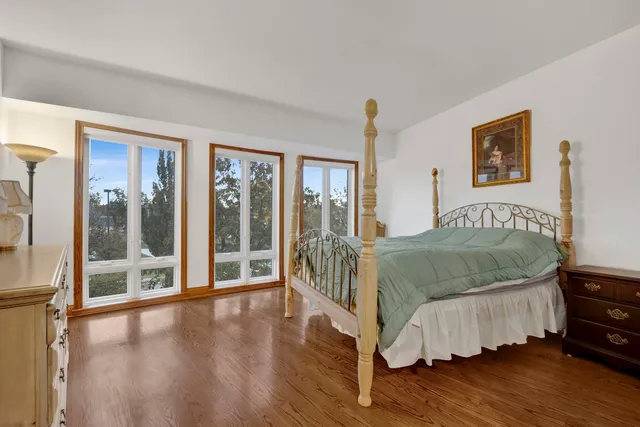 $515,000 | 145 South York Street, Unit 322, Elmhurst, IL 60126