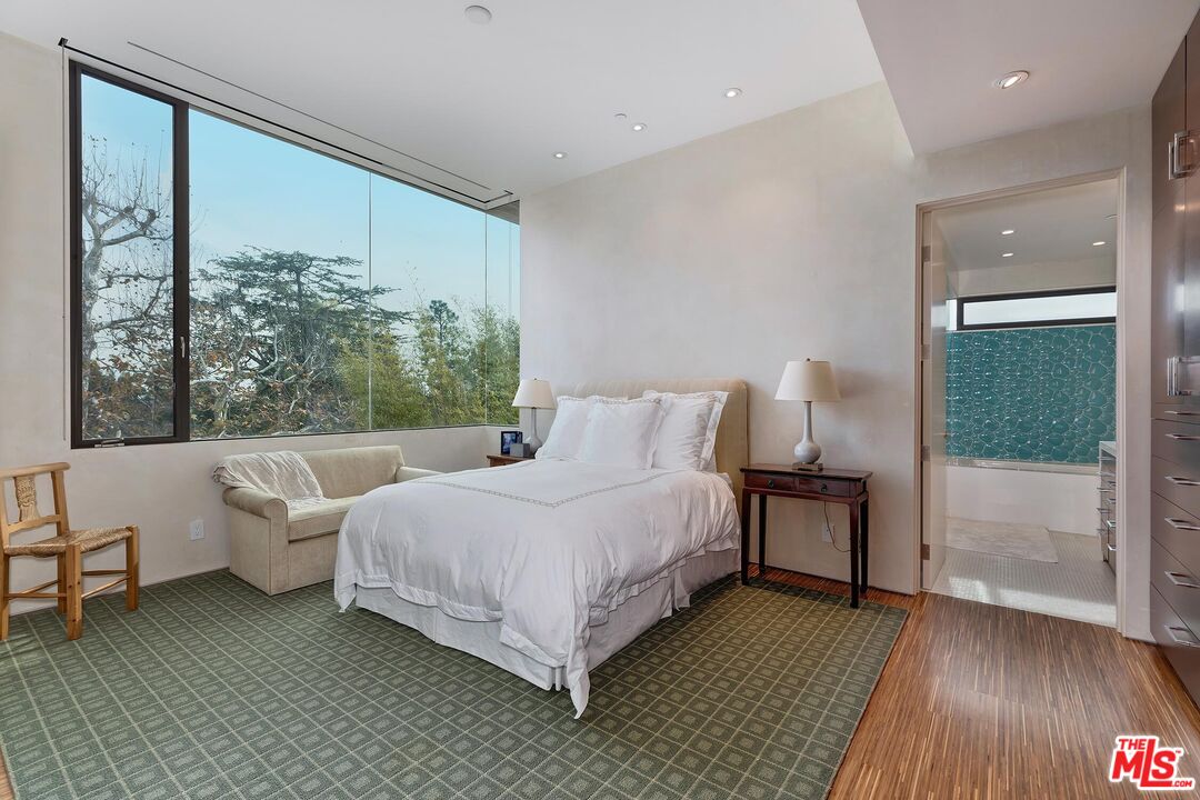 357 Fordyce Road Los Angeles, CA 90049 - Photo 22 of 38