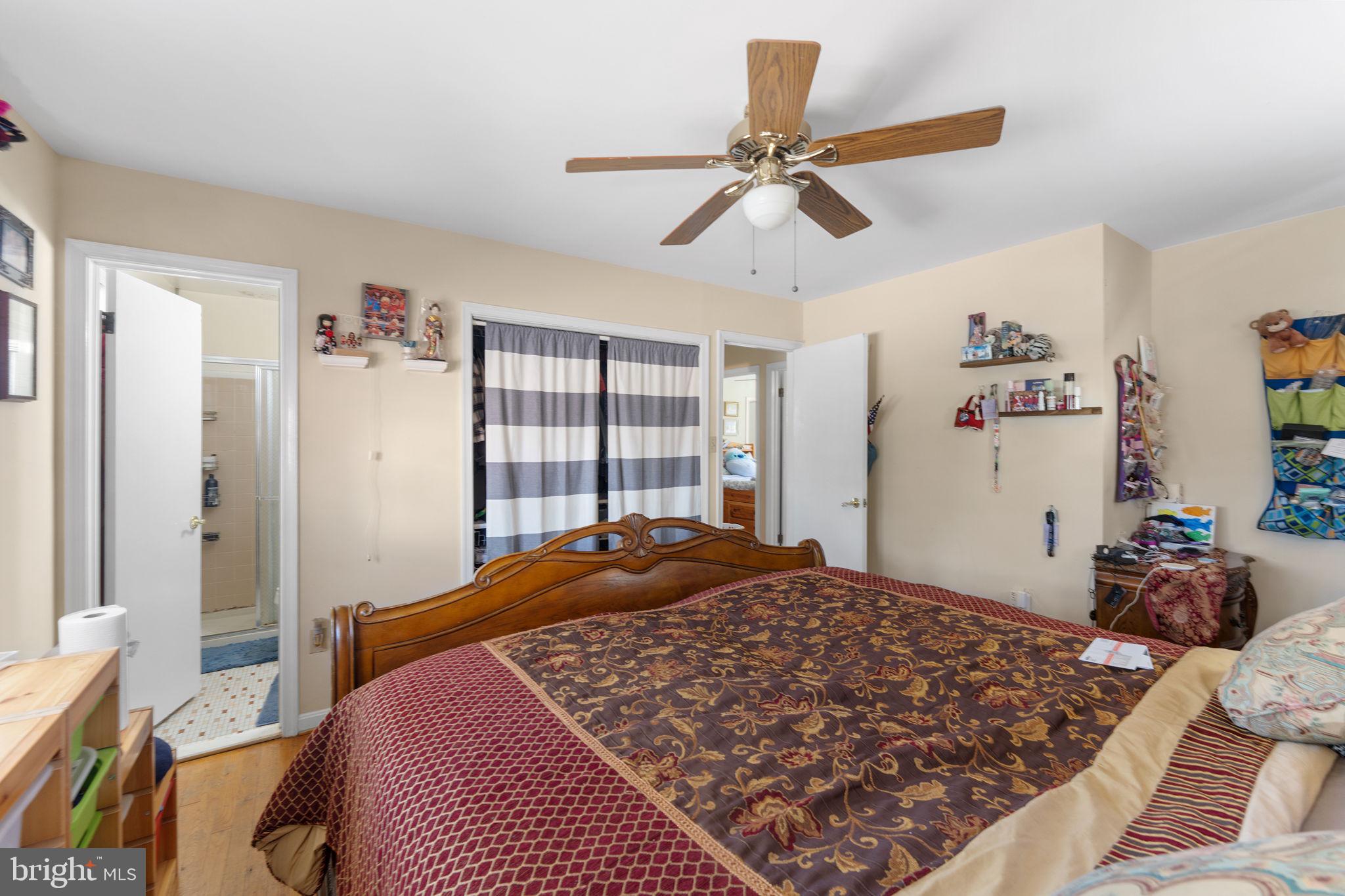 8610 Clydesdale Road Springfield, VA 22151 - Photo 21 of 42 Primary bedroom