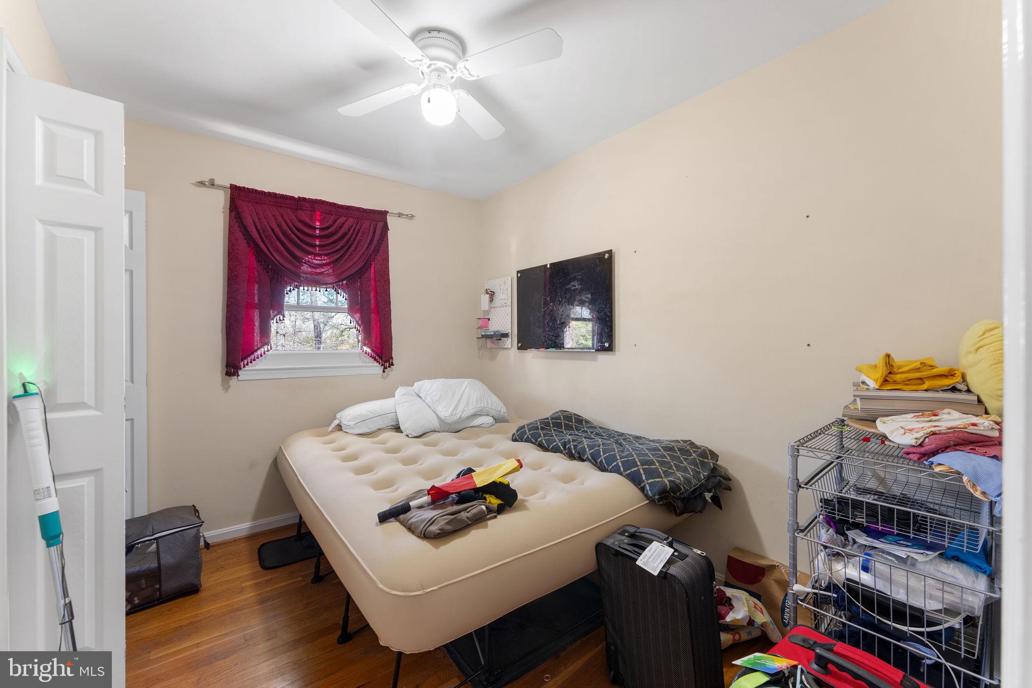 8610 Clydesdale Road Springfield, VA 22151 - Photo 25 of 42 Bedroom 4