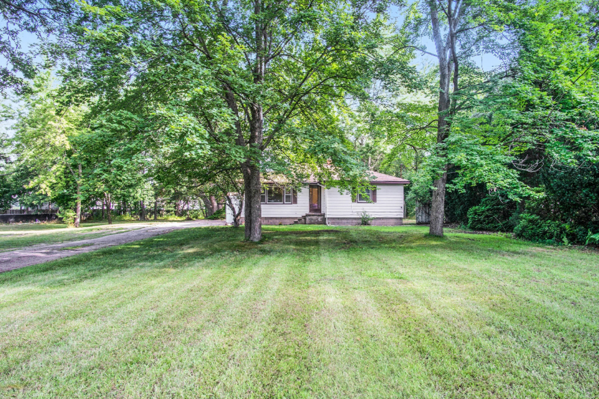 2370 East Hile Road Muskegon, MI 49444 - Photo 1 of 26 DSC08464