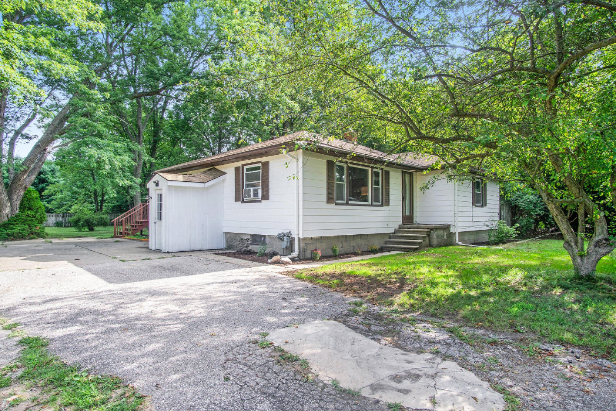 2370 East Hile Road Muskegon, MI 49444 - Photo 3 of 26 DSC08469