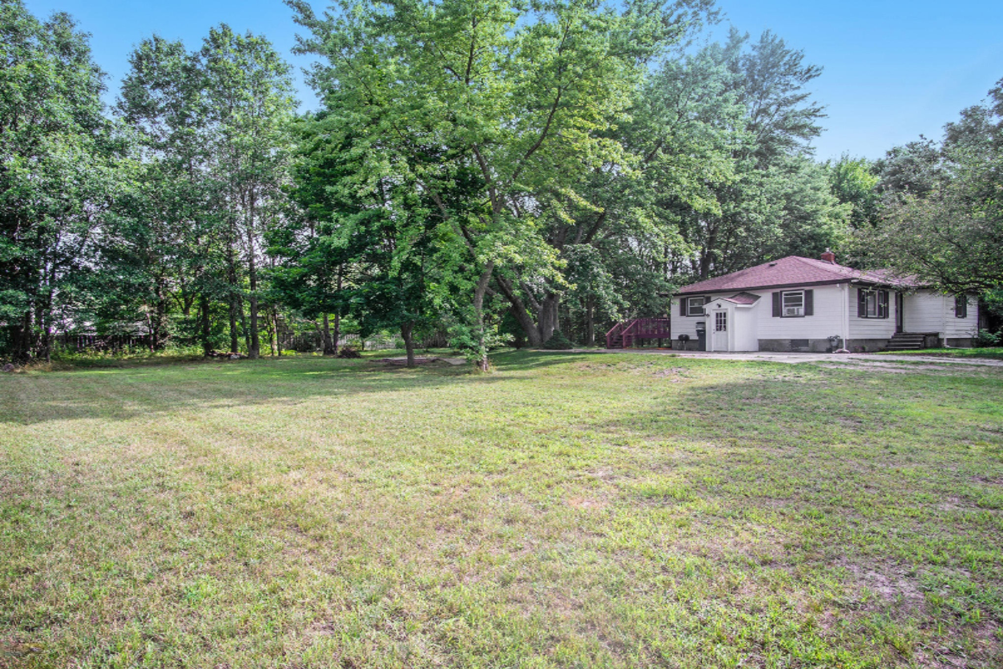 2370 East Hile Road Muskegon, MI 49444 - Photo 8 of 26 DSC08478