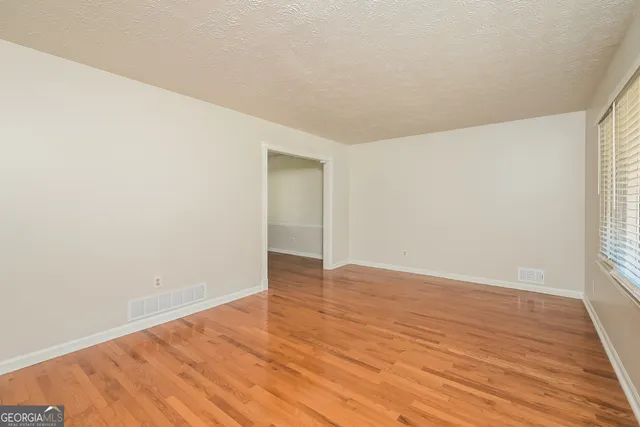 $1,910 | 3518 Sandy Woods Lane, Stone Mountain, GA 30083