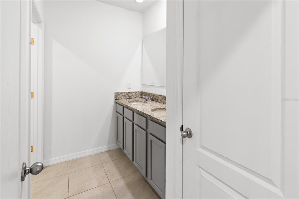 2651 Grandbury Grove Road Lakeland, FL 33811 - Photo 10 of 41 a view of a kitchen