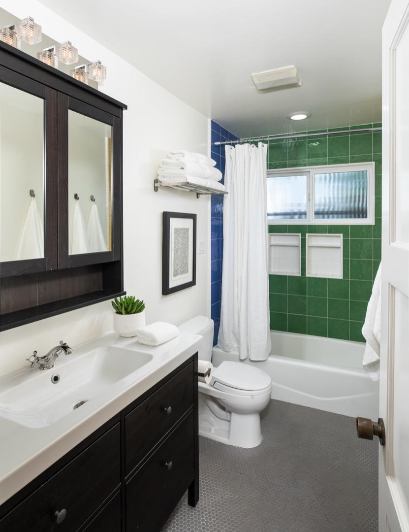 204 Princeton Road Menlo Park, CA 94025 - Photo 18 of 40