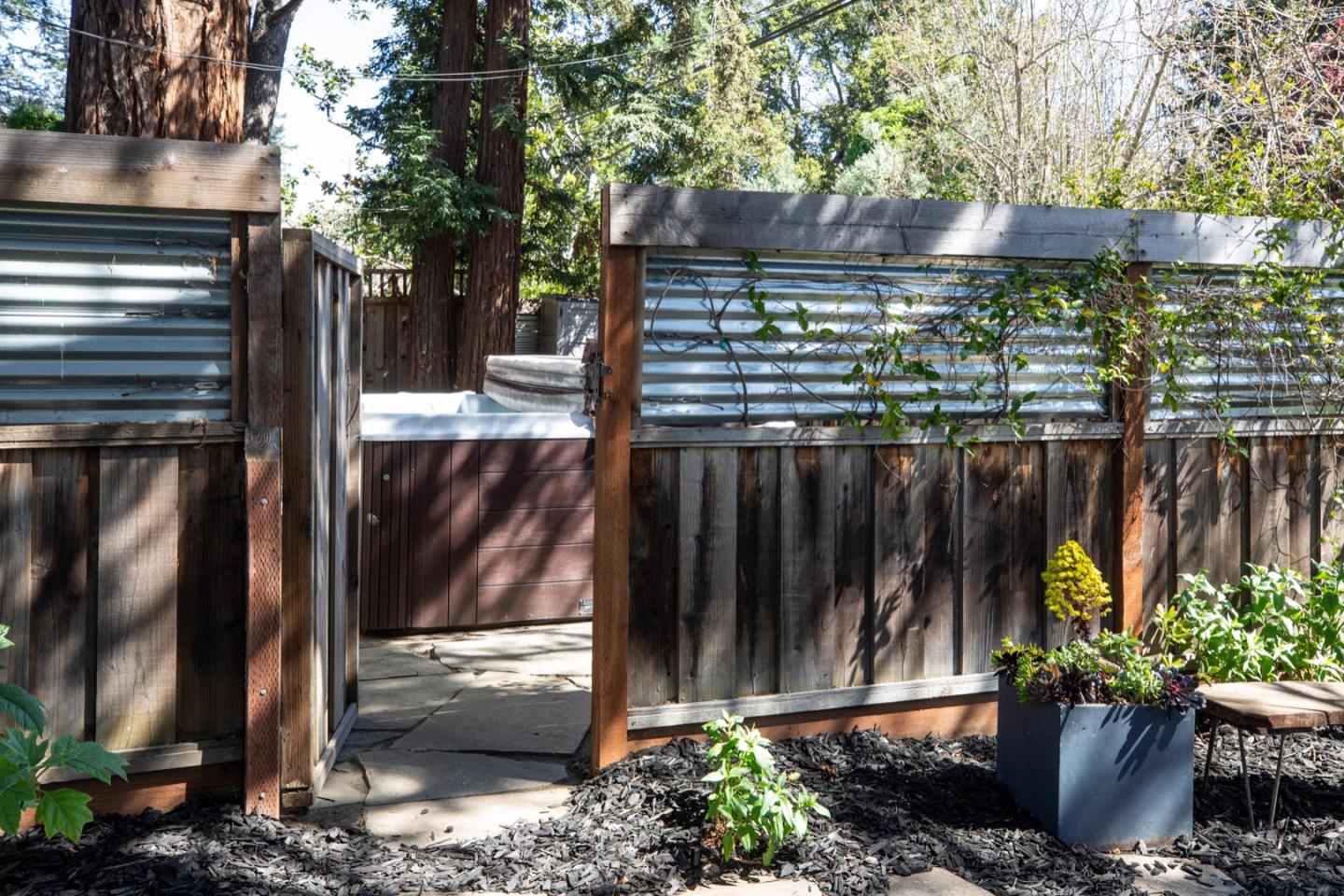 204 Princeton Road Menlo Park, CA 94025 - Photo 33 of 40
