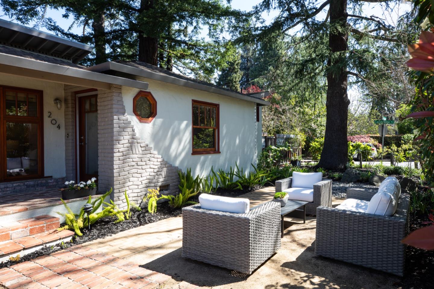 204 Princeton Road Menlo Park, CA 94025 - Photo 34 of 40