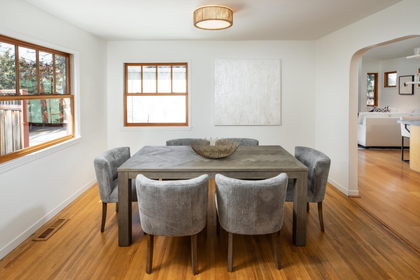 204 Princeton Road Menlo Park, CA 94025 - Photo 10 of 40