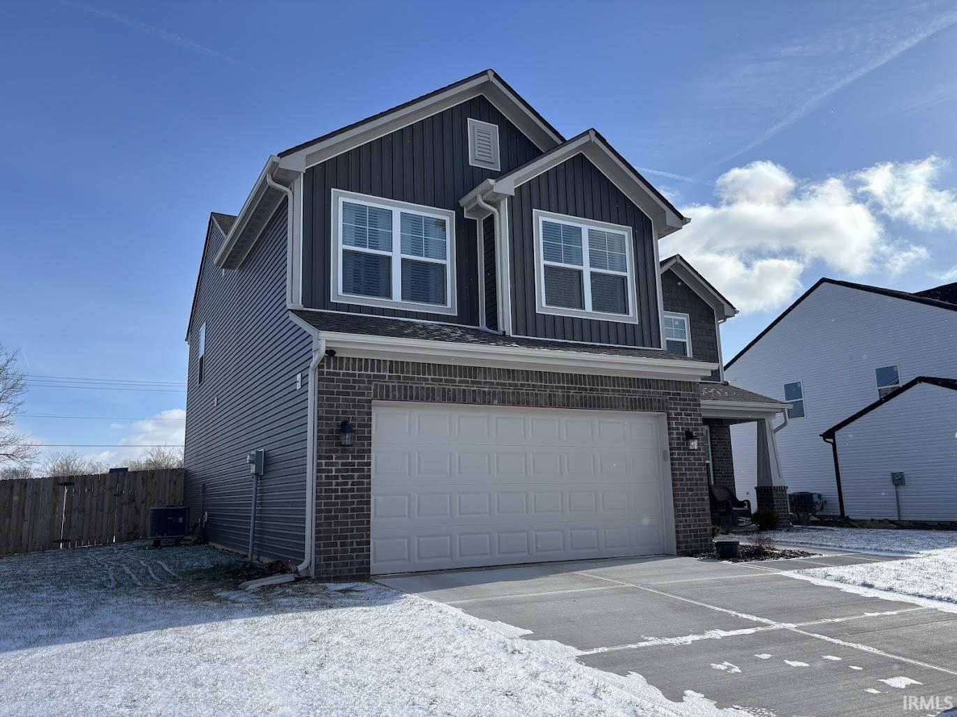 2127 Upland Ridge Way Kokomo, IN 46902 - Photo 3 of 25 Gallery Image 3