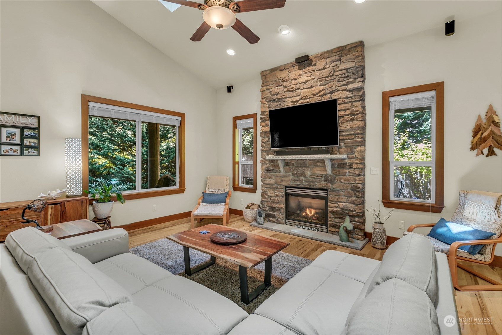 113 Liberty Road Shelton, WA 98584 - Photo 4 of 39 Gallery Image 4