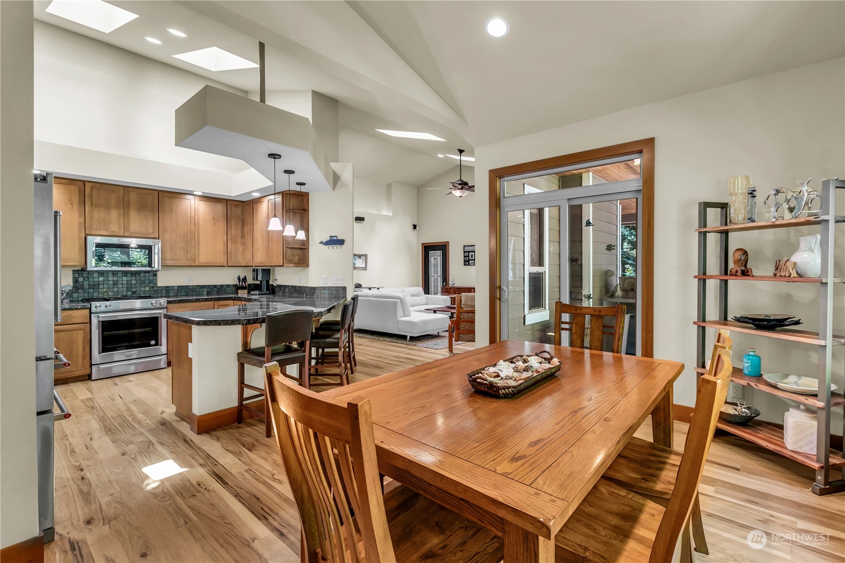 113 Liberty Road Shelton, WA 98584 - Photo 7 of 39 Gallery Image 7