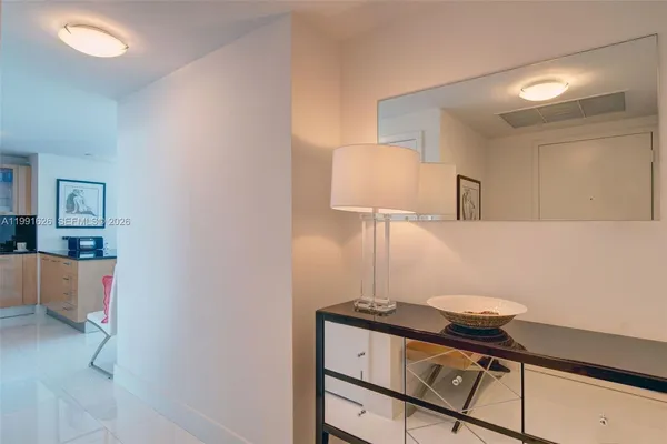 $4,500 | 6899 Collins Avenue, Unit 1009, Miami Beach, FL 33141