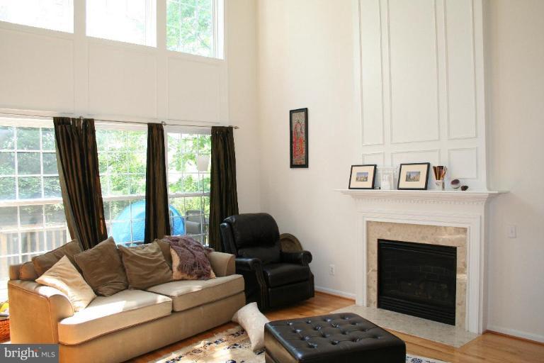 2450 Leyland Ridge Road Herndon, VA 20171 - Photo 8 of 15 Family Room