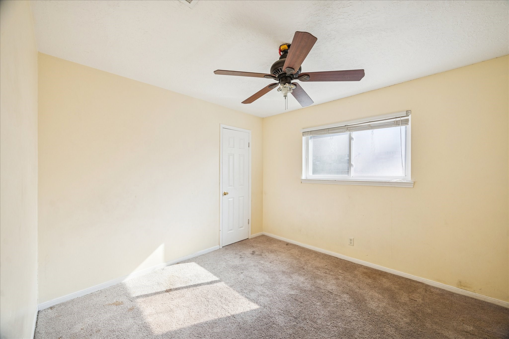 22831 Earlmist Drive Spring, TX 77373 - Photo 16 of 25 a view of a big room with carpet