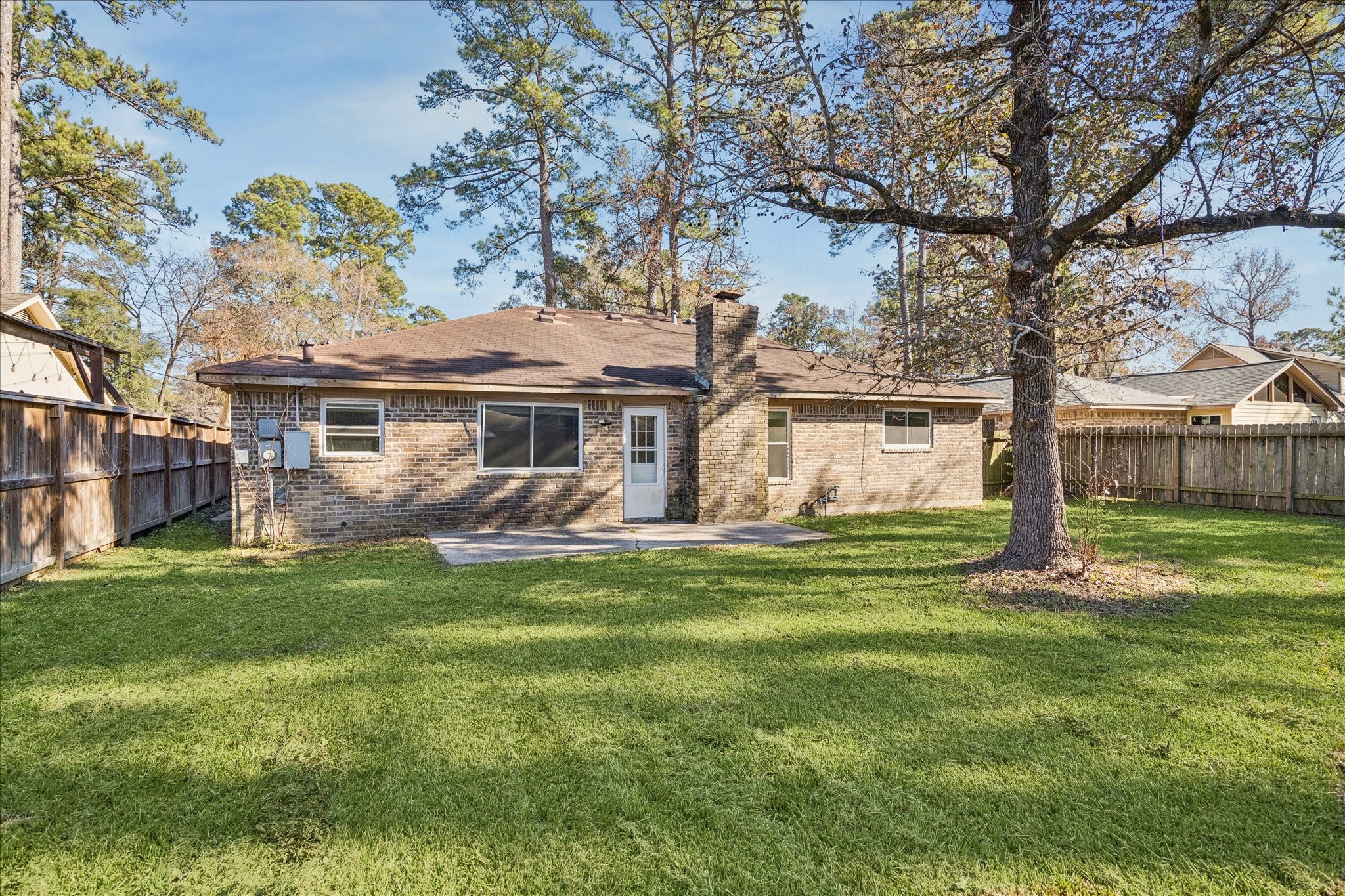 22831 Earlmist Drive Spring, TX 77373 - Photo 24 of 25 a front view of a house with a garden