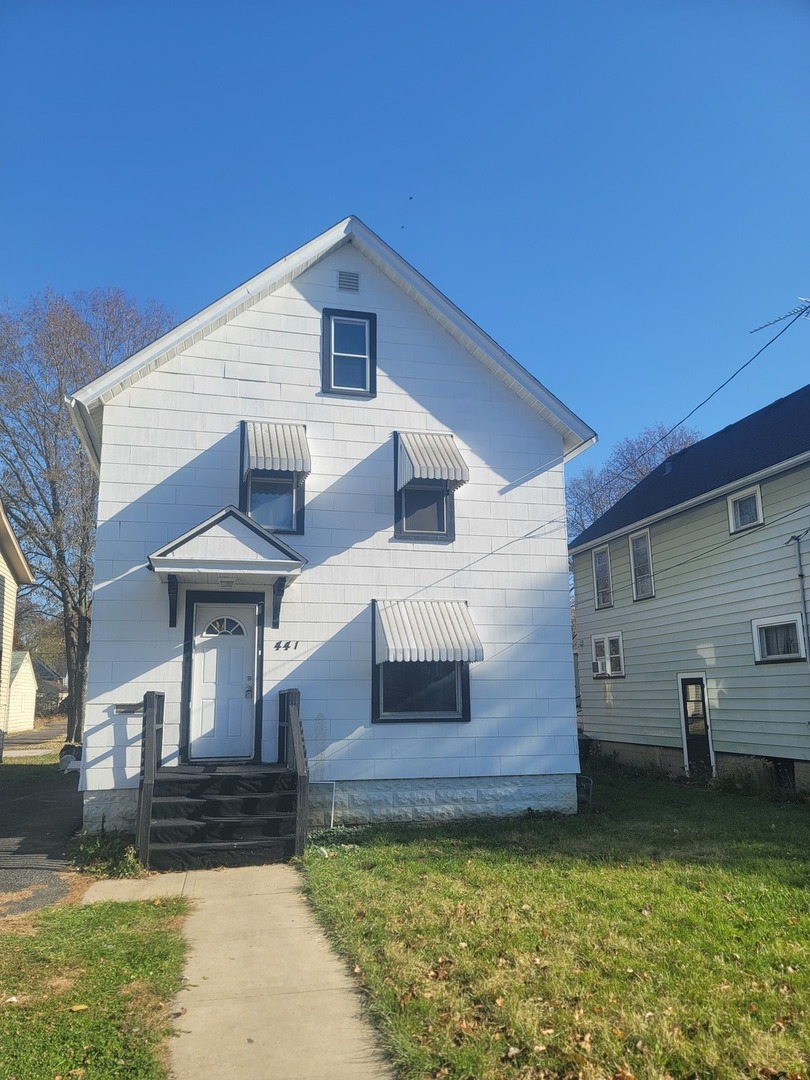 441 North View Street Aurora, IL 60506 - Photo 1 of 15 a view of a house with a yard