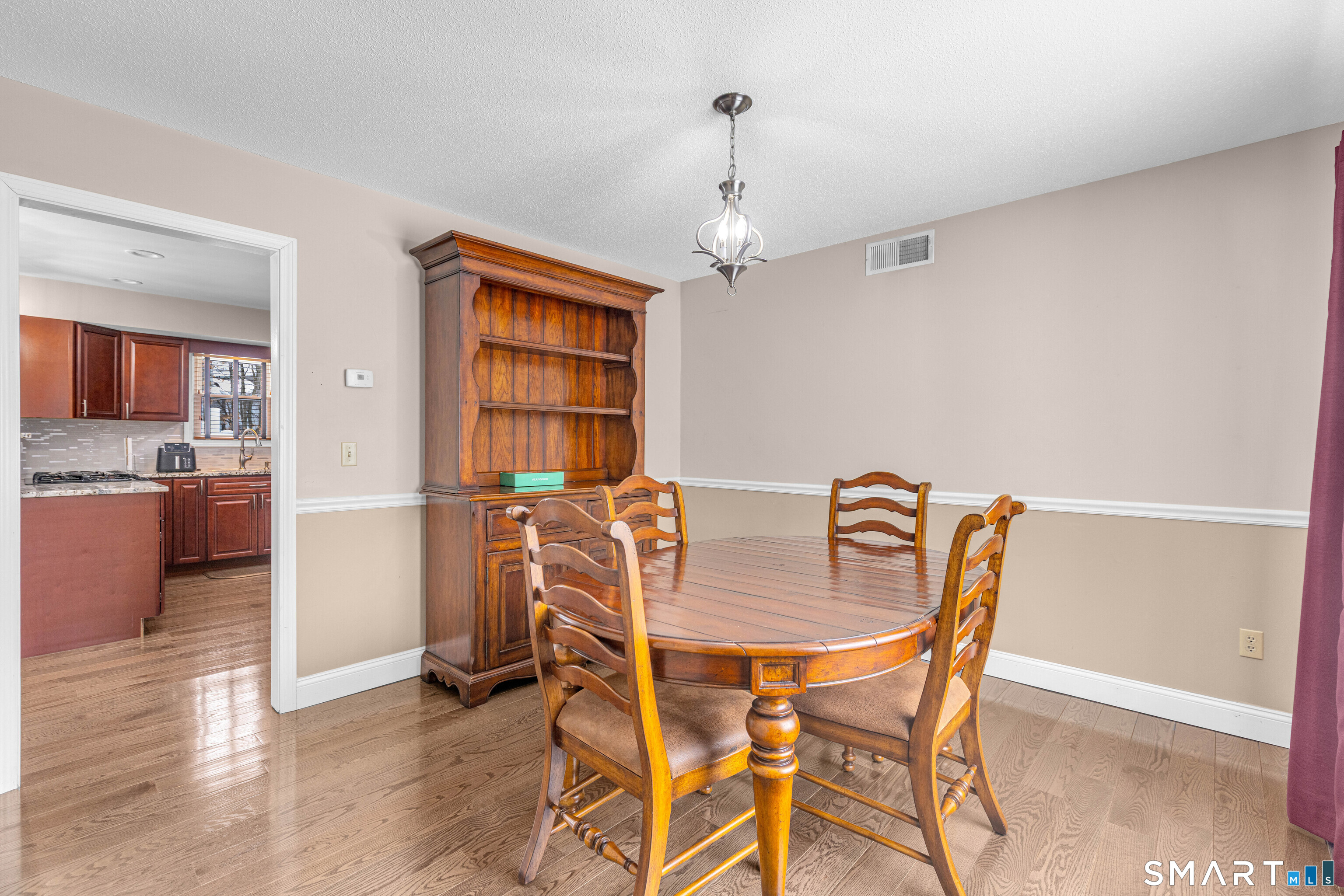 5 Ashley Road Windsor, CT 06095 - Photo 10 of 34