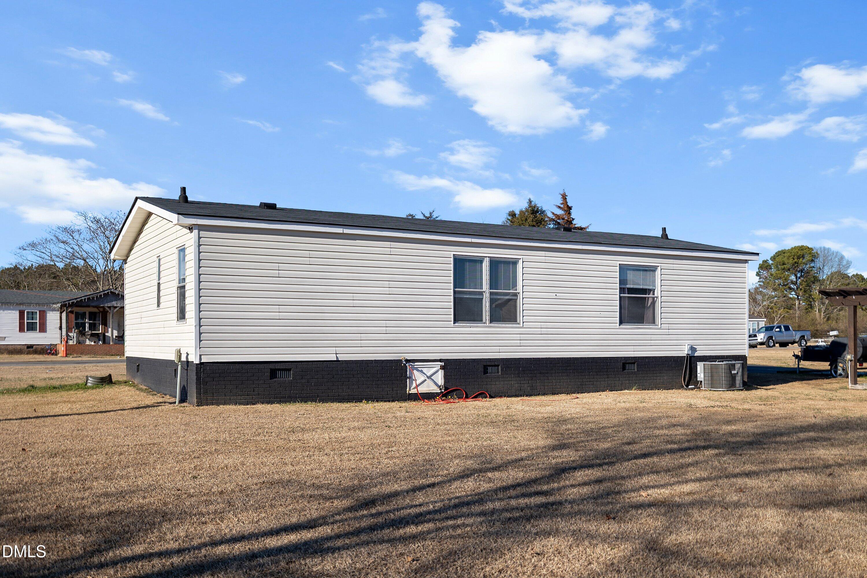 11022 Highway 222 Middlesex, NC 27557 - Photo 30 of 40 51-11022 NC-222 _0631